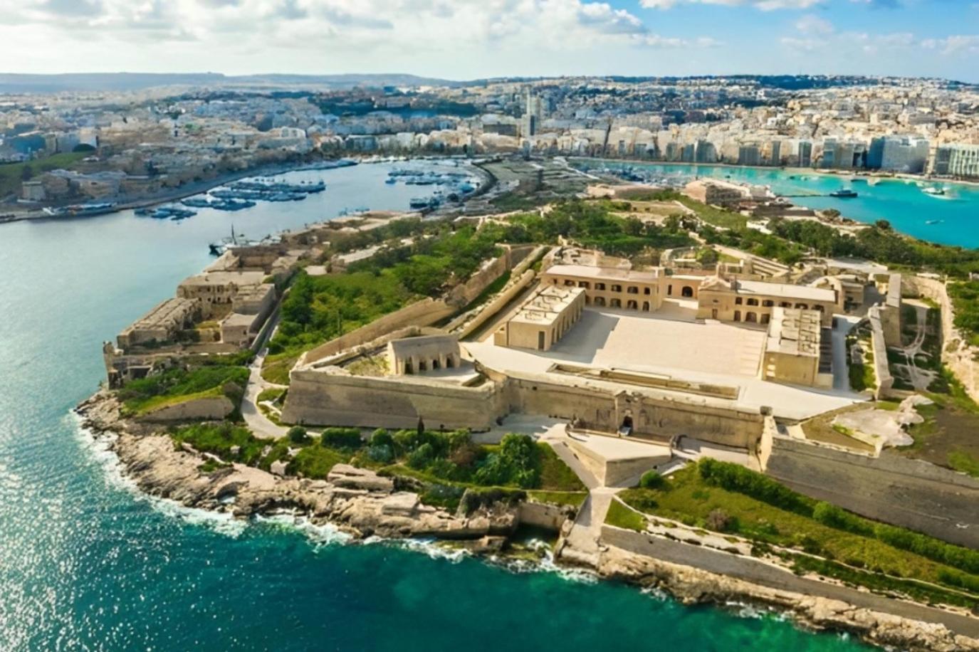 Cozy Gzira Apt, Prime Location, Top View Gzira